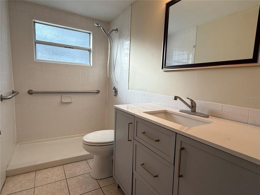 Image 13 of property listing at 9624 N 12TH STREET, Tampa, FL 33612