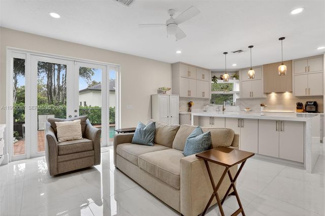 4953 Kensington Circle, Coral Springs, FL 33076