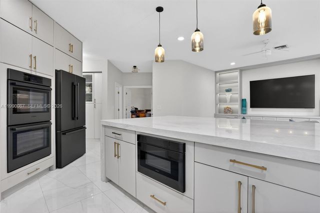 4953 Kensington Circle, Coral Springs, FL 33076