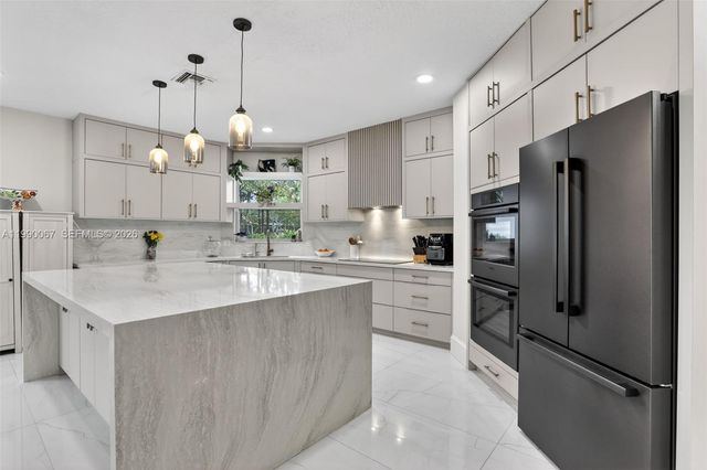 4953 Kensington Circle, Coral Springs, FL 33076