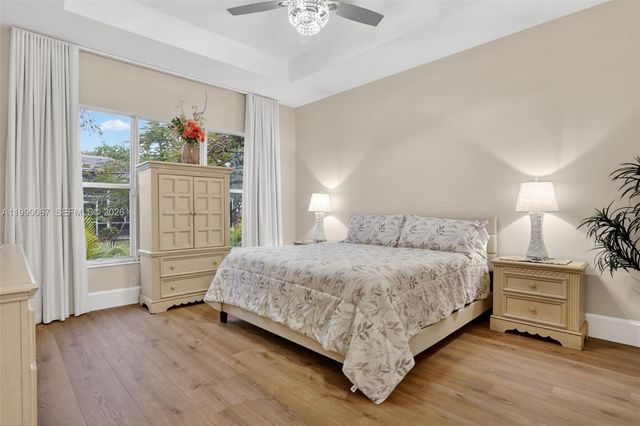 4953 Kensington Circle, Coral Springs, FL 33076