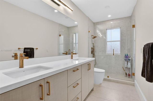 4953 Kensington Circle, Coral Springs, FL 33076