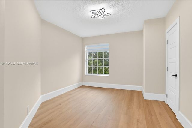 4953 Kensington Circle, Coral Springs, FL 33076