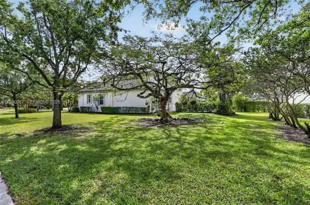 4953 Kensington Circle, Coral Springs, FL 33076