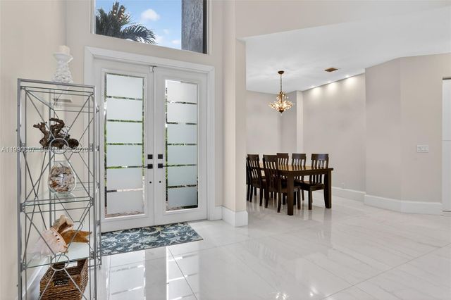 4953 Kensington Circle, Coral Springs, FL 33076