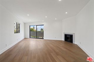 3939 Moore Street 106, Los Angeles, CA 90066