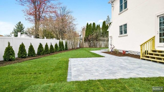 480 Albert Place, New Milford, NJ 07646