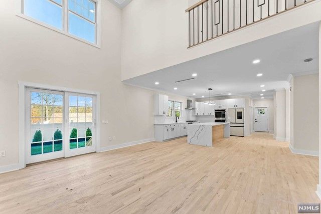 480 Albert Place, New Milford, NJ 07646