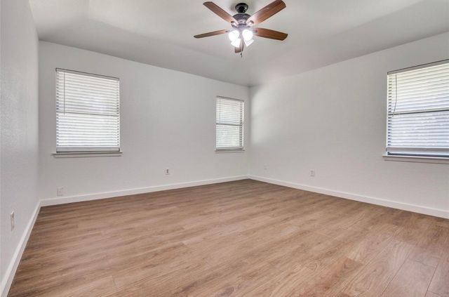 120 Sunrise Court, Palmer, TX 75152