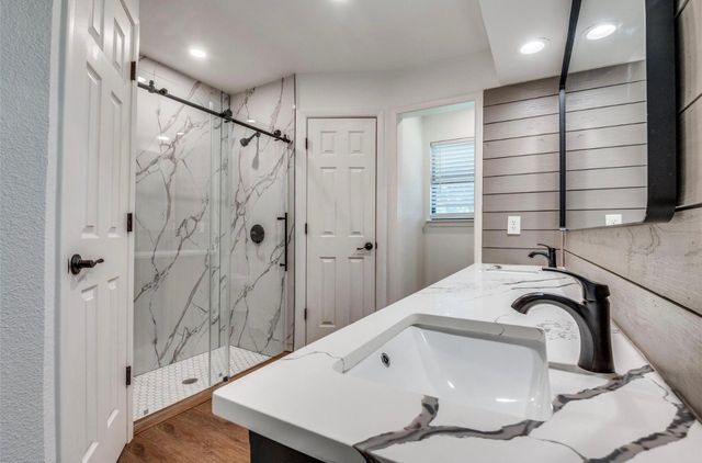 120 Sunrise Court, Palmer, TX 75152