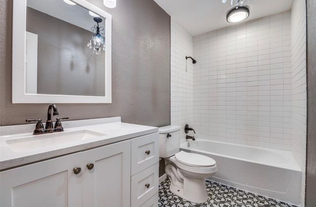 120 Sunrise Court, Palmer, TX 75152