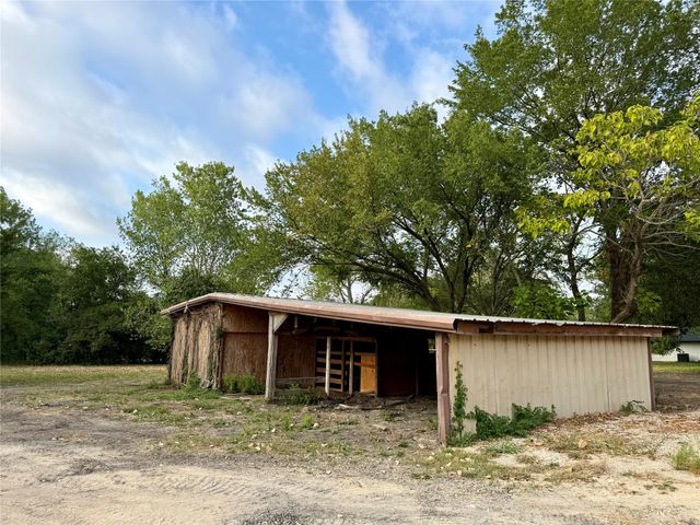 120 Sunrise Court, Palmer, TX 75152