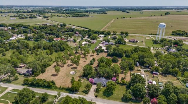 120 Sunrise Court, Palmer, TX 75152