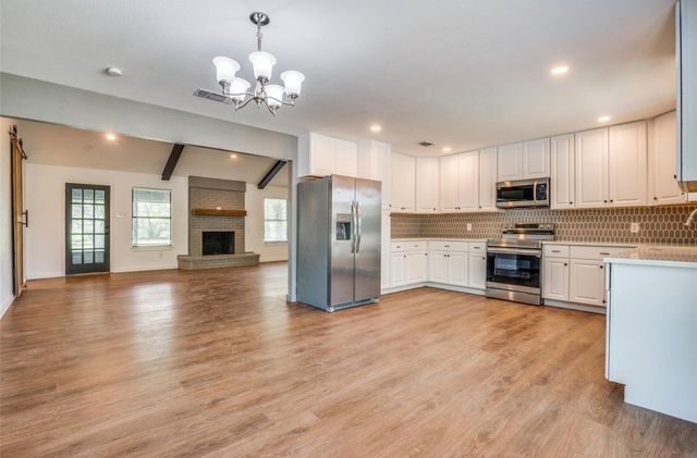 120 Sunrise Court, Palmer, TX 75152