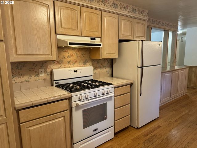 260 SUSAN St, Eugene, OR 97404