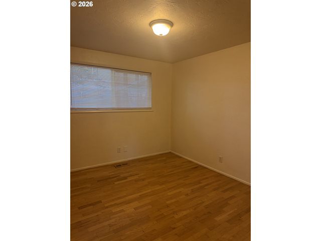 260 SUSAN St, Eugene, OR 97404
