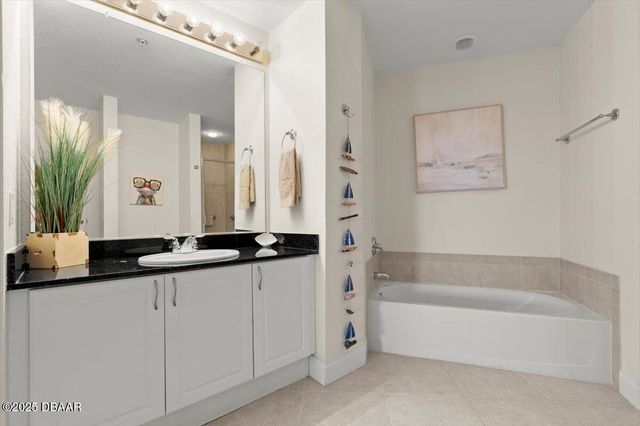 2 Oceans West Blvd Apt 702, Daytona Beach, FL 32118