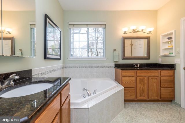 931 NATHANIEL TRL, Warwick, PA 18974