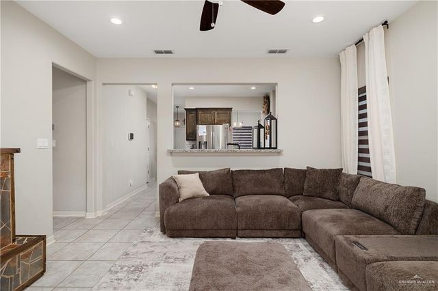 507 S Viento Dorado Street, Mission, TX 78572