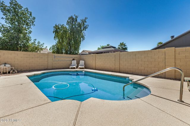 1505 W CHEYENNE Drive, Chandler, AZ 85224