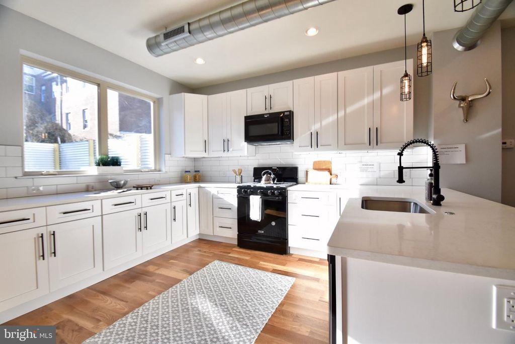 2068 BOSTON ST E #1, PHILADELPHIA, PA 19125 — photo 2