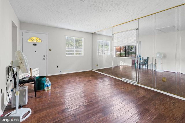806 CLOVIS AVE, Capitol Heights, MD 20743
