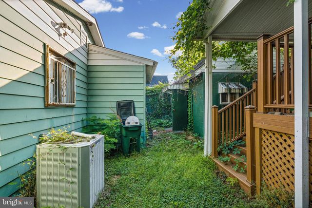 806 CLOVIS AVE, Capitol Heights, MD 20743