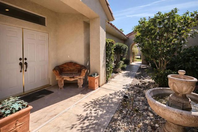 83 Kavenish Drive, Rancho Mirage, CA 92270