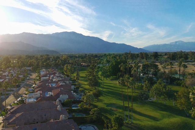 83 Kavenish Drive, Rancho Mirage, CA 92270