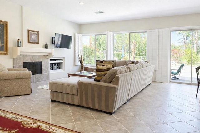 83 Kavenish Drive, Rancho Mirage, CA 92270