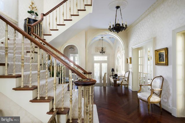 2838 MCGILL TER NW, Washington, DC 20008