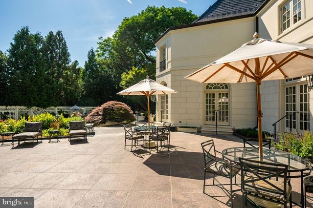 2838 MCGILL TER NW, Washington, DC 20008