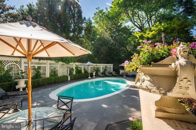 2838 MCGILL TER NW, Washington, DC 20008