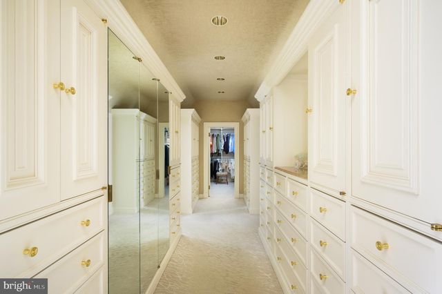 2838 MCGILL TER NW, Washington, DC 20008