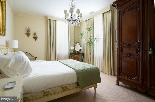 2838 MCGILL TER NW, Washington, DC 20008