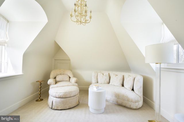 2838 MCGILL TER NW, Washington, DC 20008