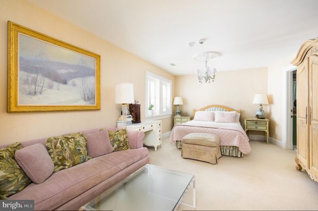 2838 MCGILL TER NW, Washington, DC 20008