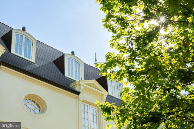 2838 MCGILL TER NW, Washington, DC 20008