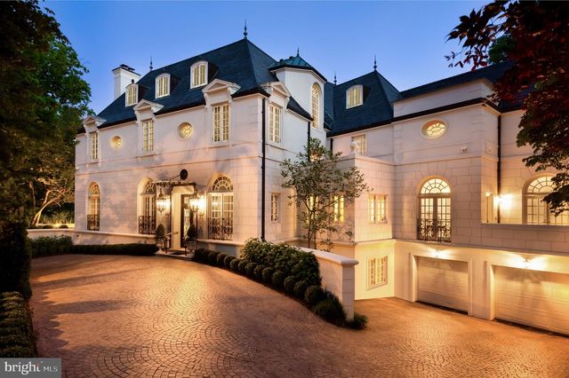 2838 MCGILL TER NW, Washington, DC 20008