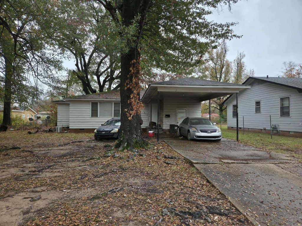 3202 Tulip Street, Pine Bluff, AR 71603