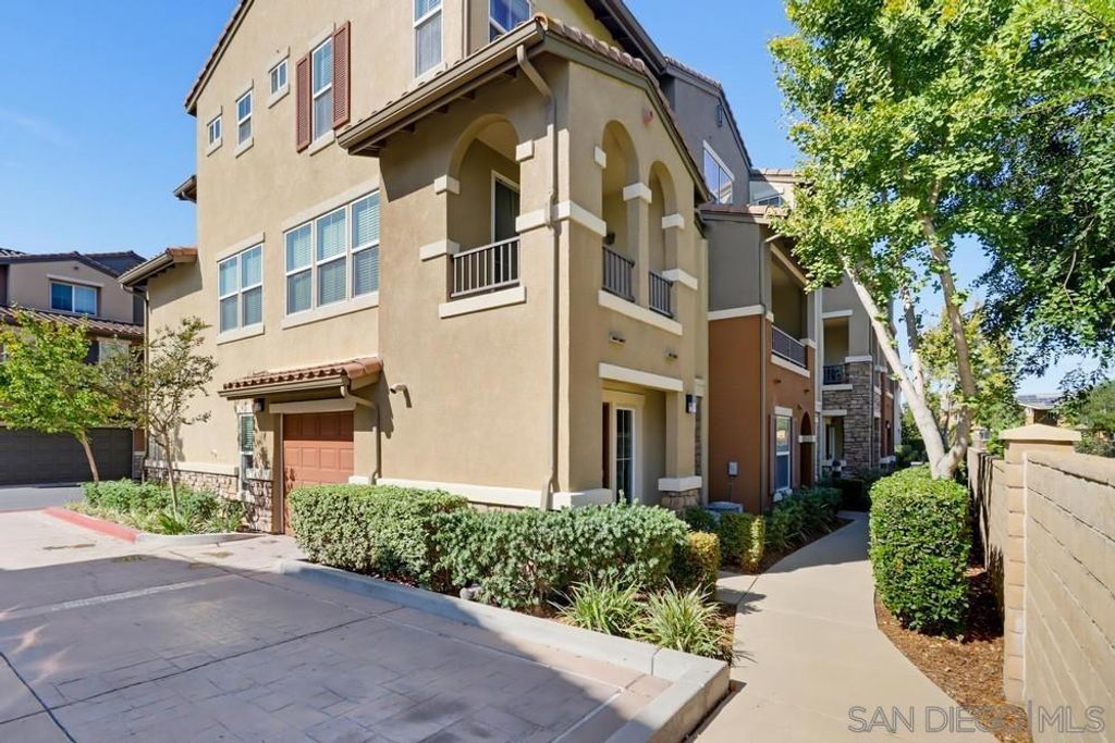 10160 Brightwood Ln 1, Santee, CA 92071 — exterior
