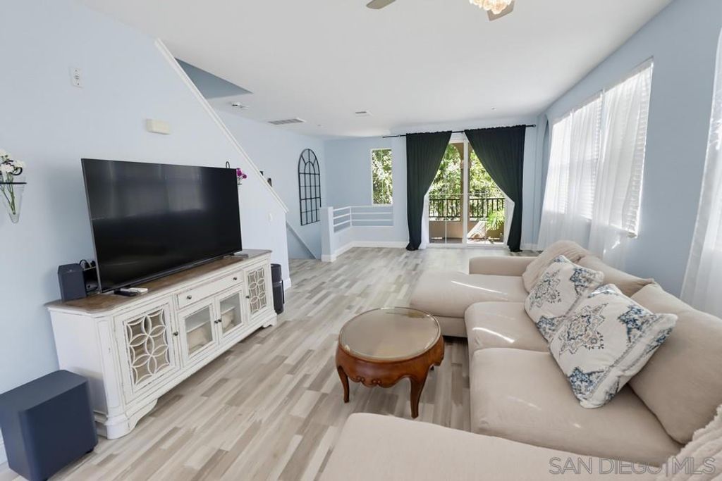 10160 Brightwood Ln 1, Santee, CA 92071 — photo 4