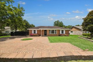 207 Eldridge Road, Sugar Land, TX 77478