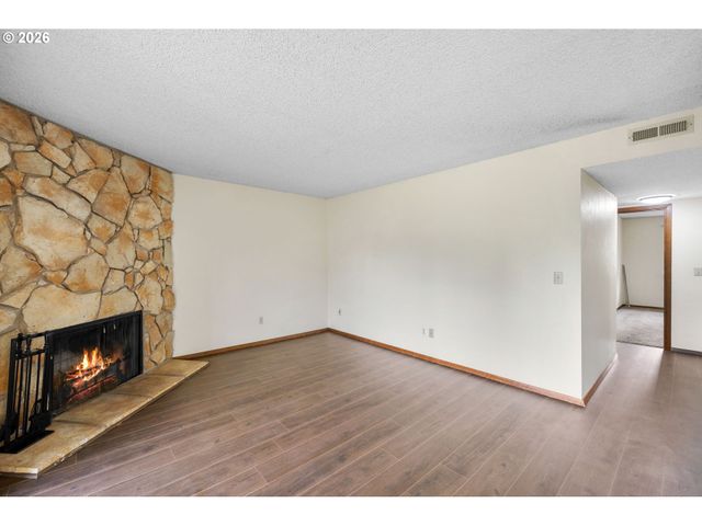 3353 Ne 162ND Ave, Portland, OR 97230