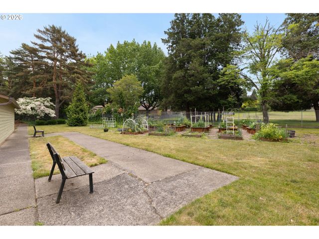 3353 Ne 162ND Ave, Portland, OR 97230