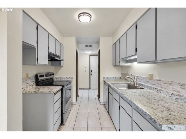 3353 Ne 162ND Ave, Portland, OR 97230