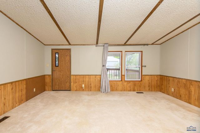 4904 GLEN, Rapid City, SD 57703