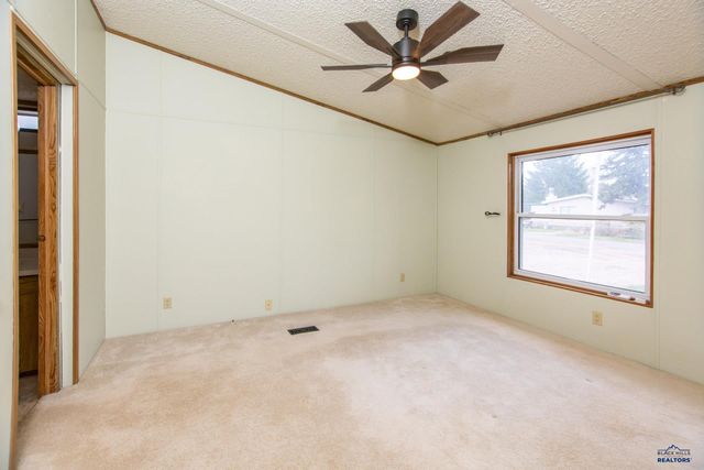 4904 GLEN, Rapid City, SD 57703