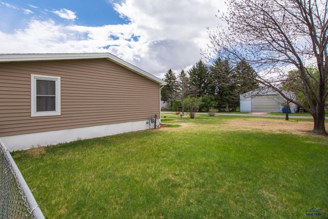 4904 GLEN, Rapid City, SD 57703