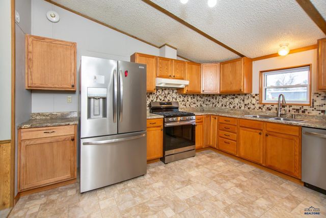 4904 GLEN, Rapid City, SD 57703